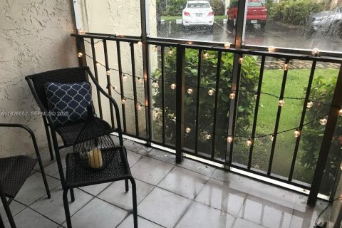 Condo à Hallandale Beach, Floride, 2 chambres № 1985761