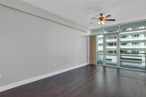 Condo in Orlando, Florida, 1 bedroom  № 1824743 - photo 11
