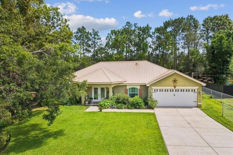 Casa en Weeki Wachee, Florida 3 dormitorios, 185.62 m2 № 2236285