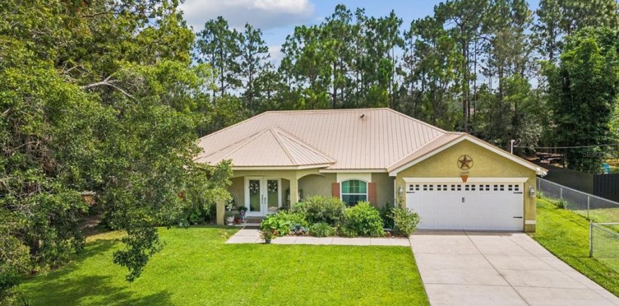 House in Weeki Wachee, Florida 3 bedrooms, 185.62 sq.m. № 2236285