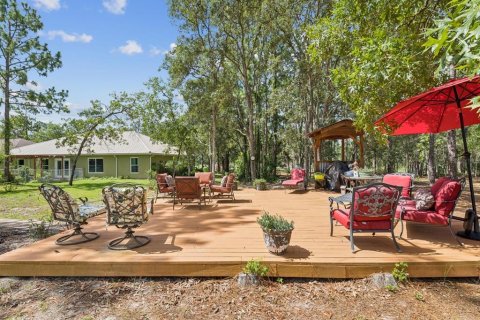 House in Weeki Wachee, Florida 3 bedrooms, 185.62 sq.m. № 2236285 - photo 5