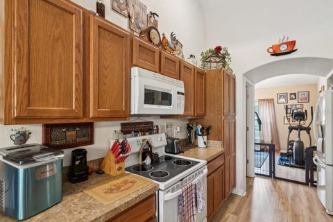 House in Weeki Wachee, Florida 3 bedrooms, 185.62 sq.m. № 2236285 - photo 26