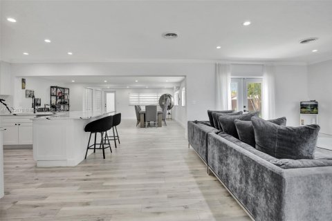 Villa ou maison à vendre à Hollywood, Floride: 3 chambres № 1958379 - photo 10