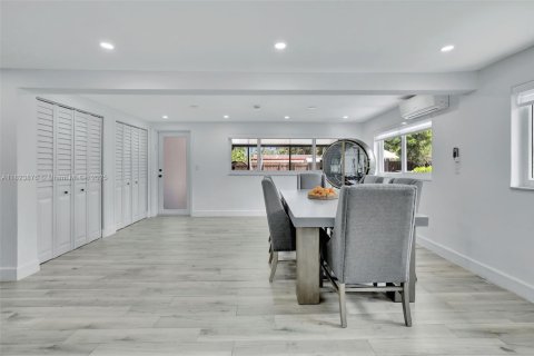 Villa ou maison à vendre à Hollywood, Floride: 3 chambres № 1958379 - photo 14