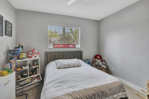 Villa ou maison à vendre à Hollywood, Floride: 3 chambres № 1958379 - photo 23