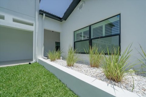 Casa en venta en Redington Beach, Florida, 4 dormitorios, 345.13 m2 № 1508504 - foto 8