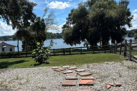 House in Montverde, Florida 3 bedrooms, 120.31 sq.m. № 2394233 - photo 4