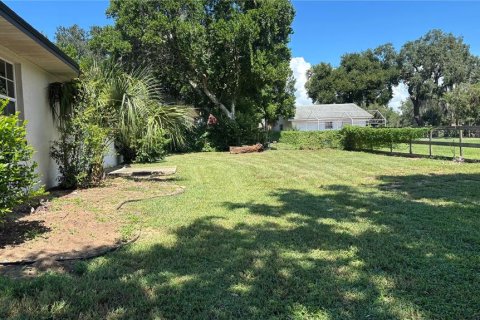 House in Montverde, Florida 3 bedrooms, 120.31 sq.m. № 2394233 - photo 2