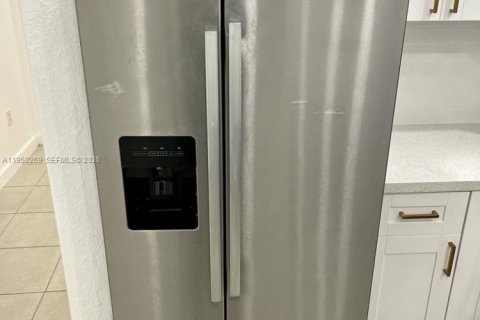 Купить кондоминиум в Хомстед, Флорида 3 спальни, 98.48м2, № 2005856 - фото 12