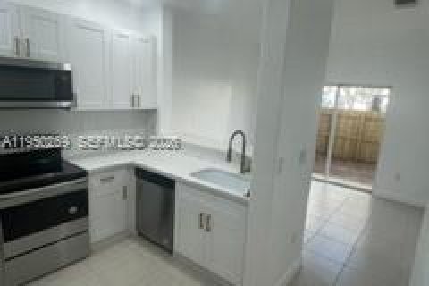 Купить кондоминиум в Хомстед, Флорида 3 спальни, 98.48м2, № 2005856 - фото 5