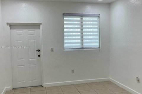 Купить кондоминиум в Хомстед, Флорида 3 спальни, 98.48м2, № 2005856 - фото 3