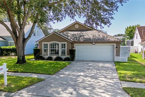 House in Lutz, Florida 3 bedrooms, 157.47 sq.m. № 2235437