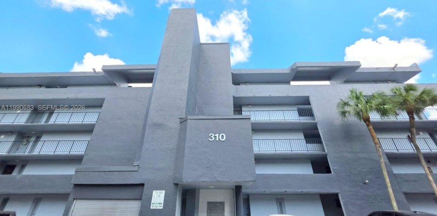 Condominio en Miami, Florida, 2 dormitorios  № 2057967