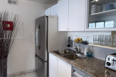 Copropriété à louer à Miami, Floride: 2 chambres, 107.12 m2 № 2273353 - photo 19