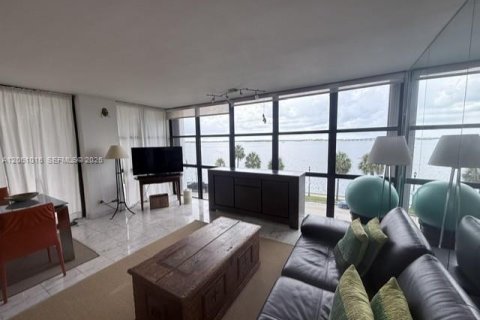 Copropriété à louer à Miami, Floride: 2 chambres, 107.12 m2 № 2273353 - photo 11