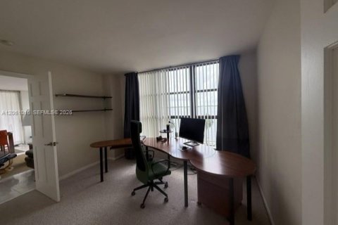 Copropriété à louer à Miami, Floride: 2 chambres, 107.12 m2 № 2273353 - photo 28