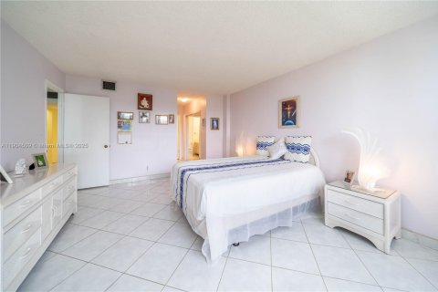 Copropriété à louer à Hollywood, Floride: 1 chambre, 83.61 m2 № 2016214 - photo 11
