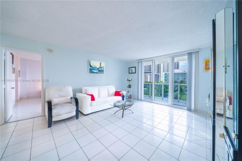Copropriété à louer à Hollywood, Floride: 1 chambre, 83.61 m2 № 2016214 - photo 9