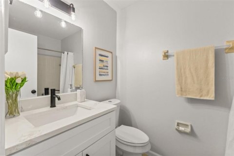 Townhouse in Tampa, Florida 3 bedrooms, 148.64 sq.m. № 2228053 - photo 18