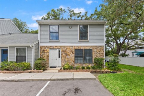Townhouse in Tampa, Florida 3 bedrooms, 148.64 sq.m. № 2228053 - photo 30