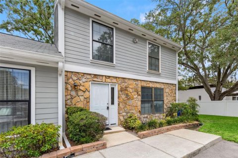 Townhouse in Tampa, Florida 3 bedrooms, 148.64 sq.m. № 2228053 - photo 28