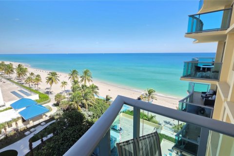 Condominio en alquiler en Hollywood, Florida, 45.15 m2 № 2012176 - foto 26