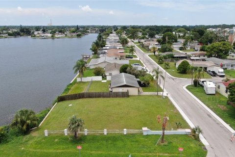 Terreno en venta en Holiday, Florida № 1831895 - foto 8