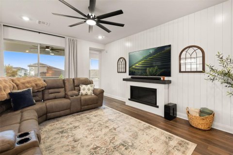 House in Clermont, Florida 4 bedrooms, 282.7 sq.m. № 2306434 - photo 7