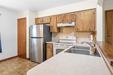 Townhouse in Brooksville, Florida 2 bedrooms, 84.45 sq.m. № 2381116 - photo 13