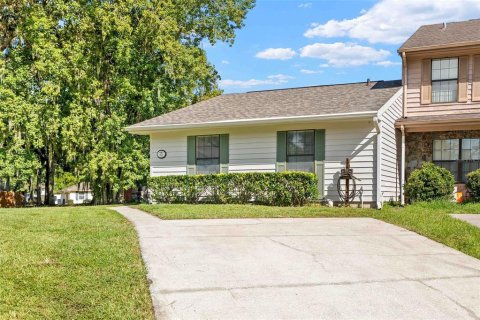 Townhouse in Brooksville, Florida 2 bedrooms, 84.45 sq.m. № 2381116 - photo 2
