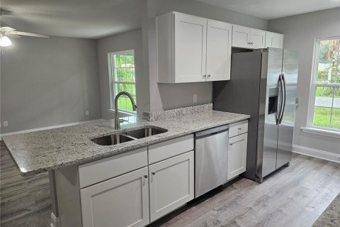 House in Auburndale, Florida 3 bedrooms, 108.97 sq.m. № 1918592 - photo 7