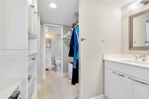 Condominio en venta en Naples, Florida, 3 dormitorios, 138.8 m2 № 2017133 - foto 11