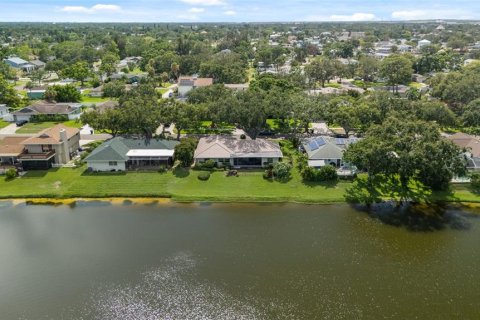 House in Saint Petersburg, Florida 3 bedrooms, 151.52 sq.m. № 1782207 - photo 22