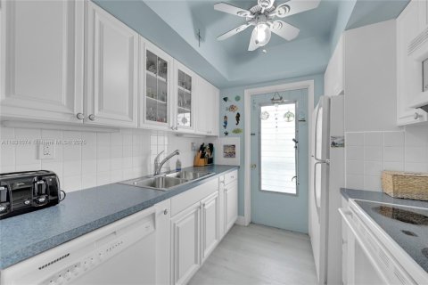 Condominio en venta en Pompano Beach, Florida, 2 dormitorios, 92.9 m2 № 1807668 - foto 8