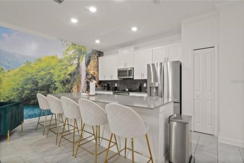 Townhouse in Kissimmee, Florida 4 bedrooms, 177.81 sq.m. № 1774929 - photo 6