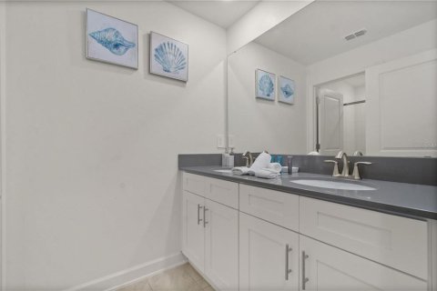 Townhouse in Kissimmee, Florida 4 bedrooms, 177.81 sq.m. № 1774929 - photo 13