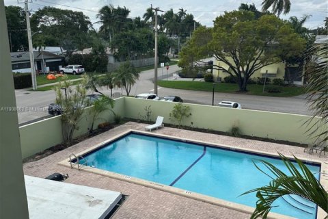 Copropriété à vendre à Hollywood, Floride: 2 chambres, 87.05 m2 № 2013408 - photo 12