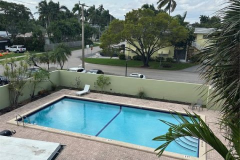 Copropriété à vendre à Hollywood, Floride: 2 chambres, 87.05 m2 № 2013408 - photo 27