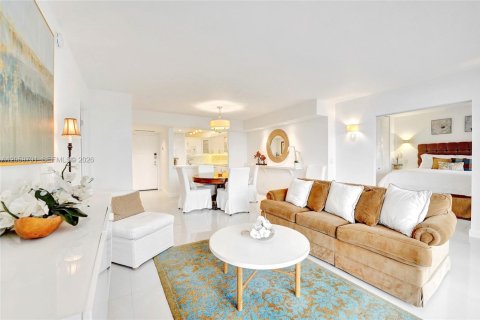Copropriété à vendre à Hollywood, Floride: 2 chambres, 97.55 m2 № 2246420 - photo 12