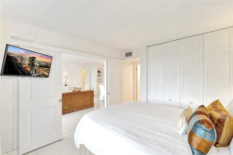 Copropriété à vendre à Hollywood, Floride: 2 chambres, 97.55 m2 № 2246420 - photo 17