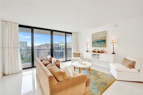 Copropriété à vendre à Hollywood, Floride: 2 chambres, 97.55 m2 № 2246420 - photo 10