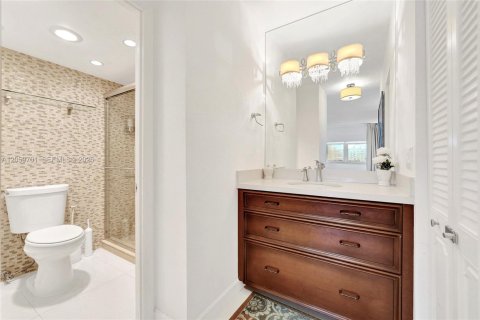 Copropriété à vendre à Hollywood, Floride: 2 chambres, 97.55 m2 № 2246420 - photo 24