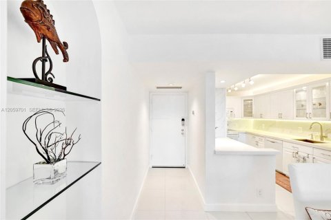 Copropriété à vendre à Hollywood, Floride: 2 chambres, 97.55 m2 № 2246420 - photo 5