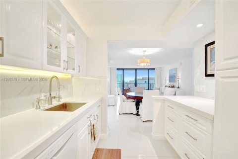 Copropriété à vendre à Hollywood, Floride: 2 chambres, 97.55 m2 № 2246420 - photo 8