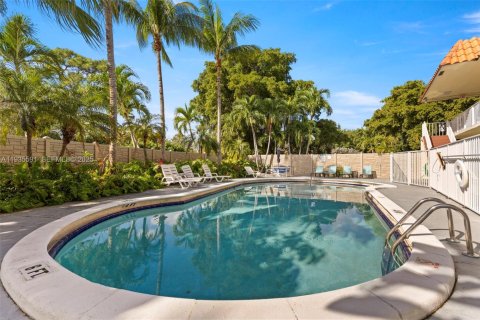 Condo in Fort Lauderdale, Florida, 2 bedrooms  № 1993716 - photo 24