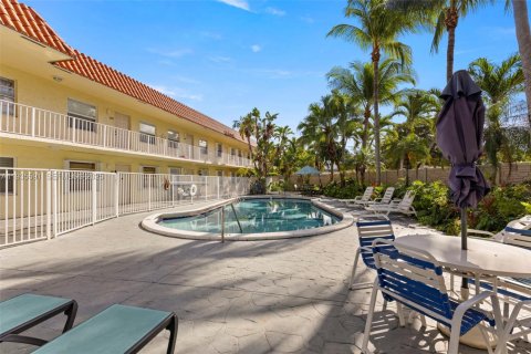 Condo in Fort Lauderdale, Florida, 2 bedrooms  № 1993716 - photo 28