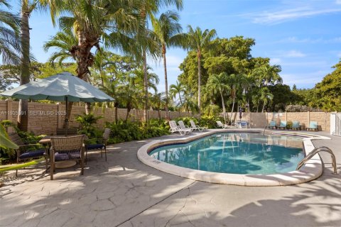 Condo in Fort Lauderdale, Florida, 2 bedrooms  № 1993716 - photo 27