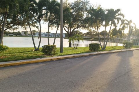 Copropriété à louer à West Palm Beach, Floride: 1 chambre, 63.55 m2 № 2439264 - photo 6