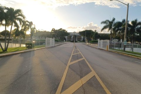 Copropriété à louer à West Palm Beach, Floride: 1 chambre, 63.55 m2 № 2439264 - photo 7