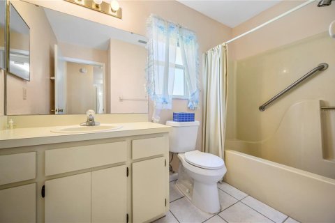 Villa ou maison à vendre à Lakeland, Floride: 2 chambres, 133.87 m2 № 2094319 - photo 19